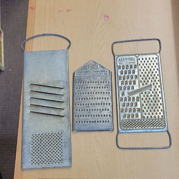 3 Vintage Metal Graters - Picture 1 of 9
